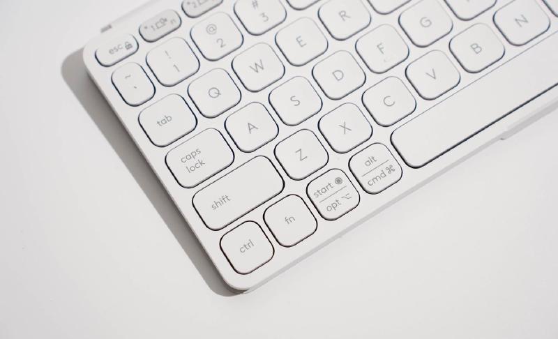 Logitech Keys-To-Go 2